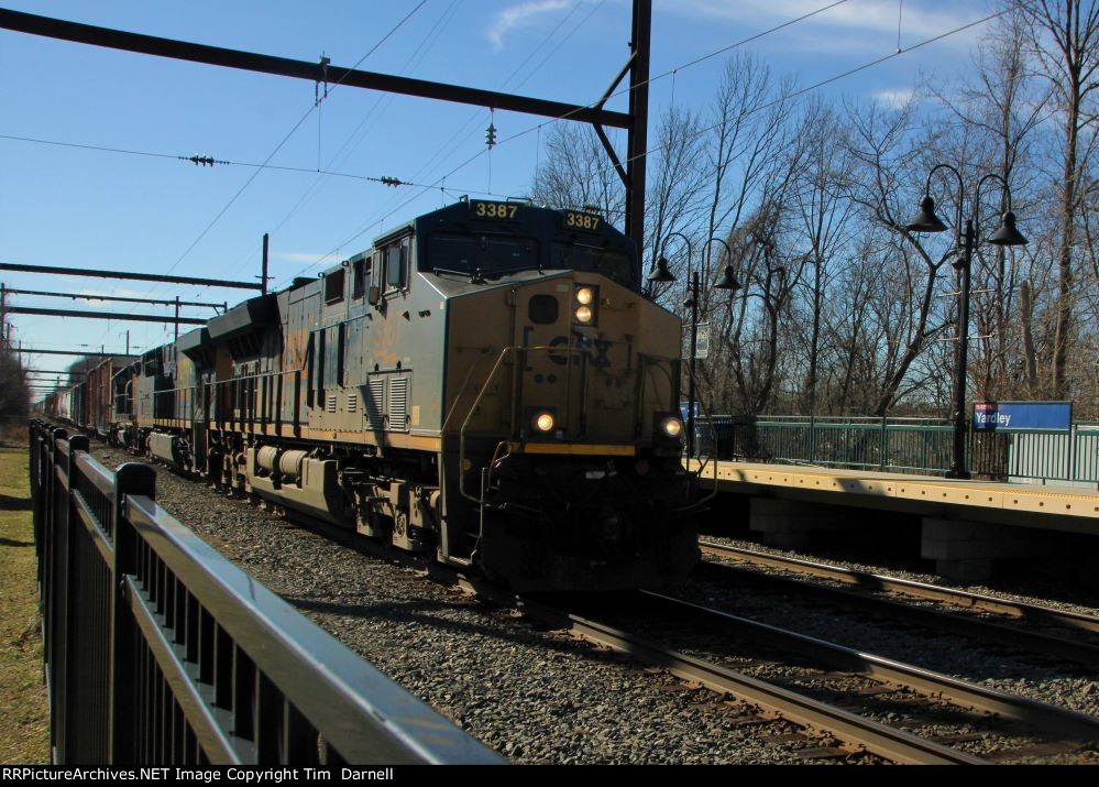 CSX 3387 leads Q410